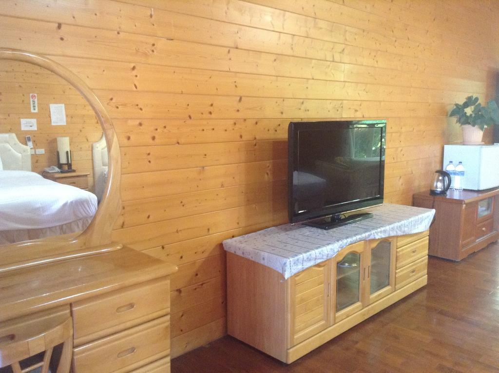 Bunbury Fruit Ranch B&B Женай Номер фото